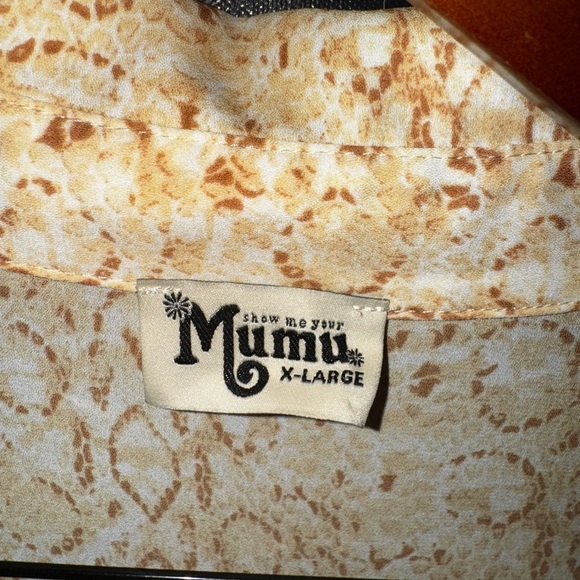 Show Me Your Mumu Gold Python Print Button Down Raw Hem Hi Lo Top Size XL - Picture 5 of 8